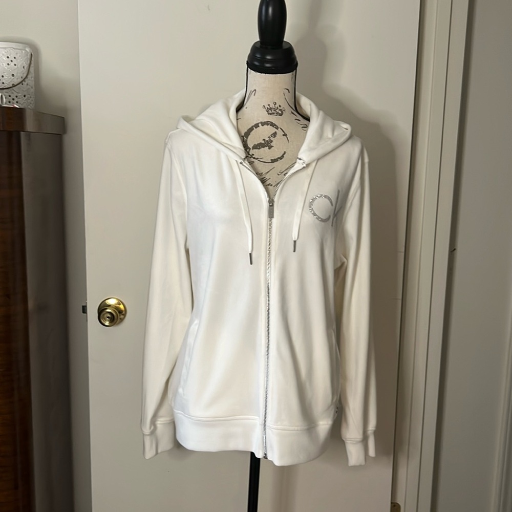 CALVIN KLEIN | VELOUR ZIP FRONT HOODIE in CREAM
